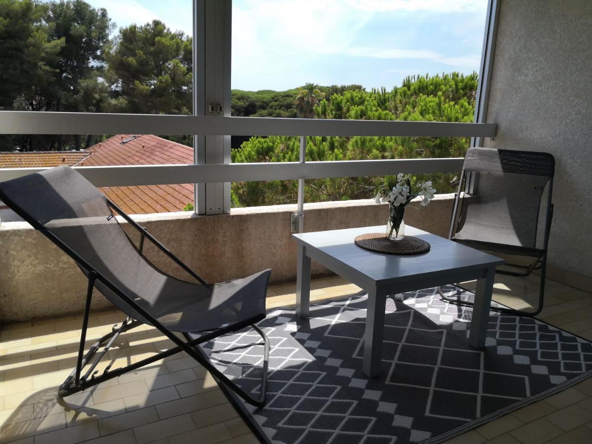 Studio à Hyères Port - Proche de toutes commodités Extérieur photo