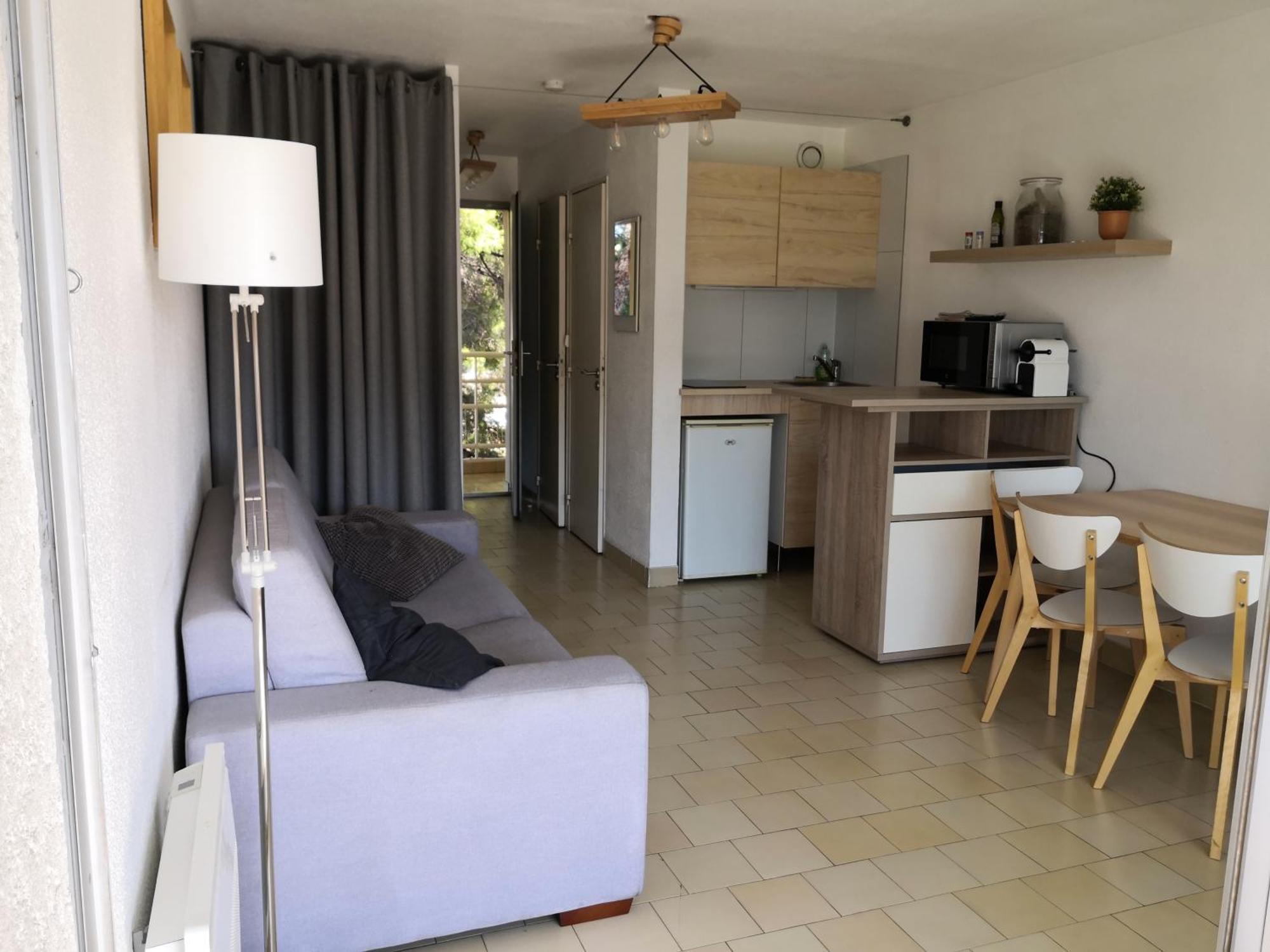 Studio à Hyères Port - Proche de toutes commodités Extérieur photo